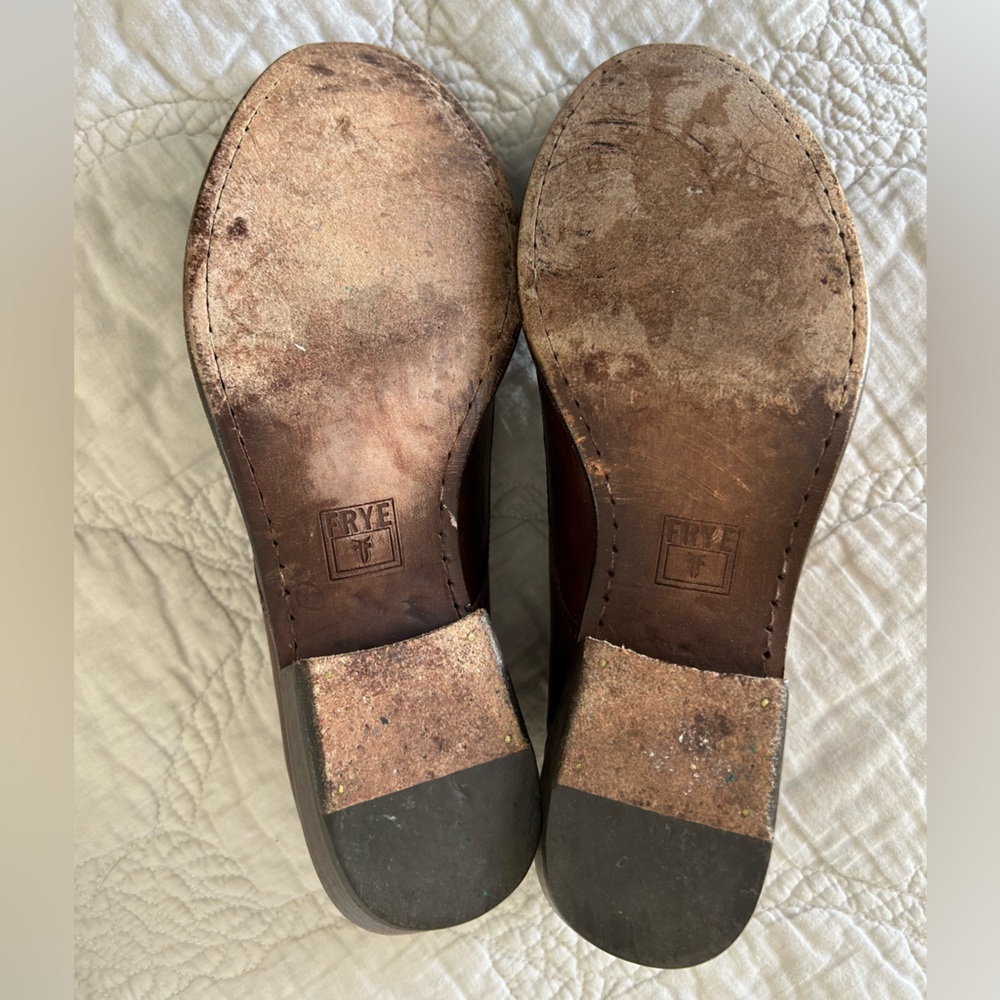 Frye Carson Brown Leather Oxford Brogue Shoes Low Heel - Women’s size 9 - Picture 8 of 9